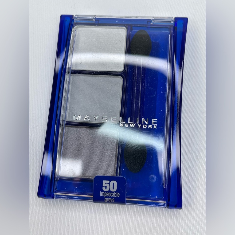 Maybelline eyeshadow Expert Wear 50 Impeccable Greys Palette